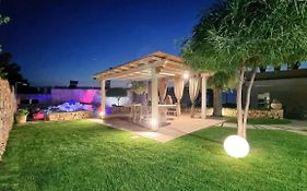 Pool Holiday Houses By Lovesud